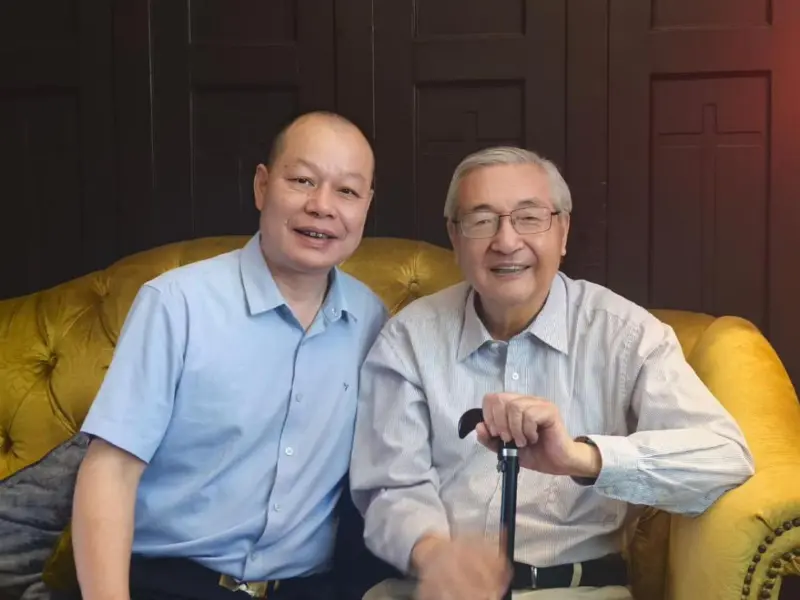 Occurrens cum CAS Academicus Xu Zhihong Anoectochilus Biomanufacturing Technologiam exploraturus et nactus exclusivam Inscriptionem pro Xinquan Shibawan Ice Nivis Anoectochilus